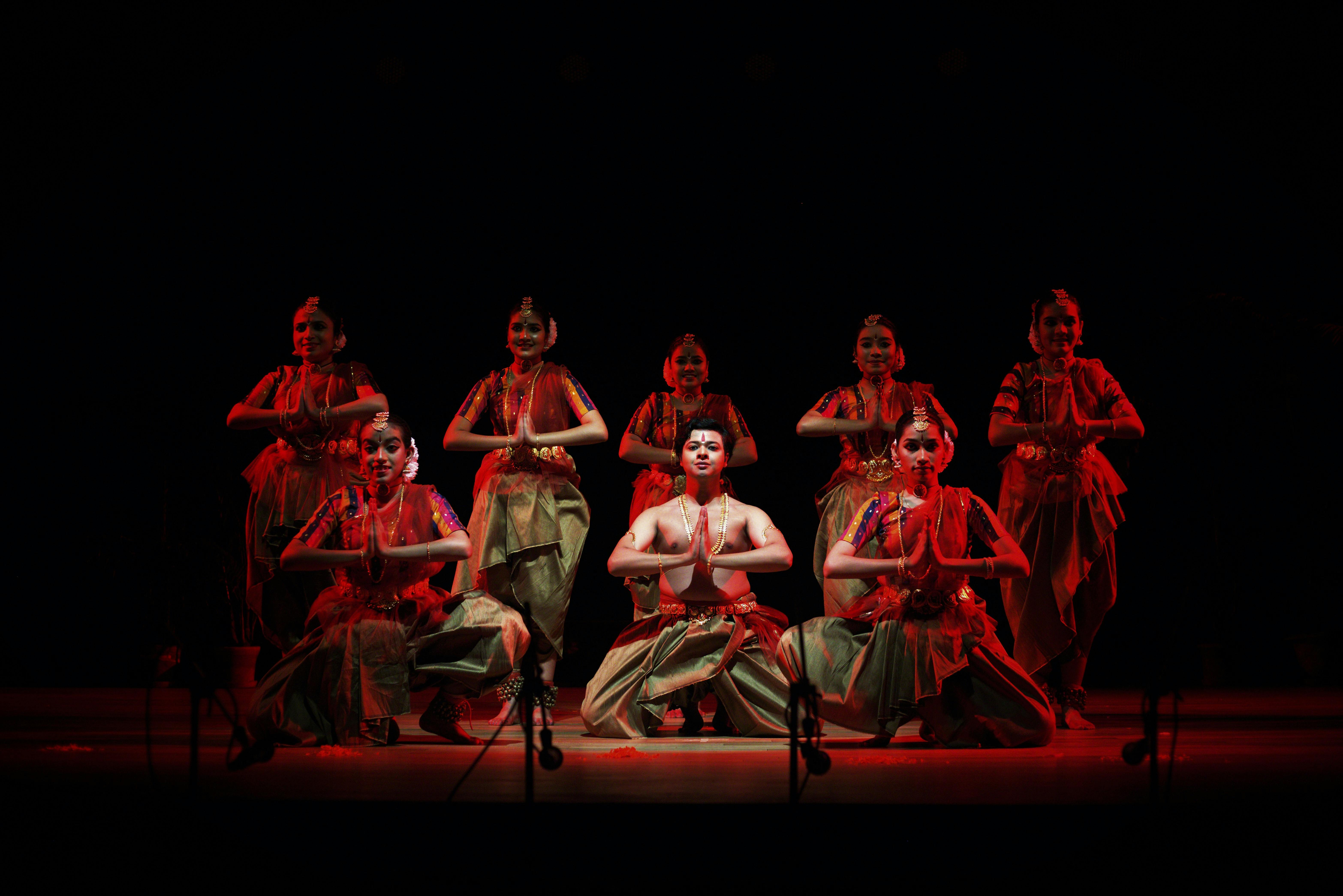 bharatanatyam dancer